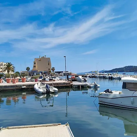 T2 Climatise 3* Avec Loggia, Parking Securise, Wifi, Proche - - Fr-1-610-98 Bormes-les-Mimosas